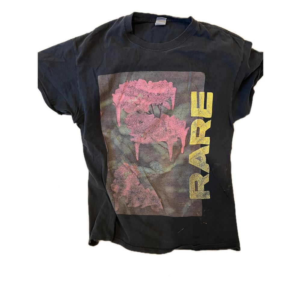 Rare Flowers Gildan Black T-Shirt Mens M
